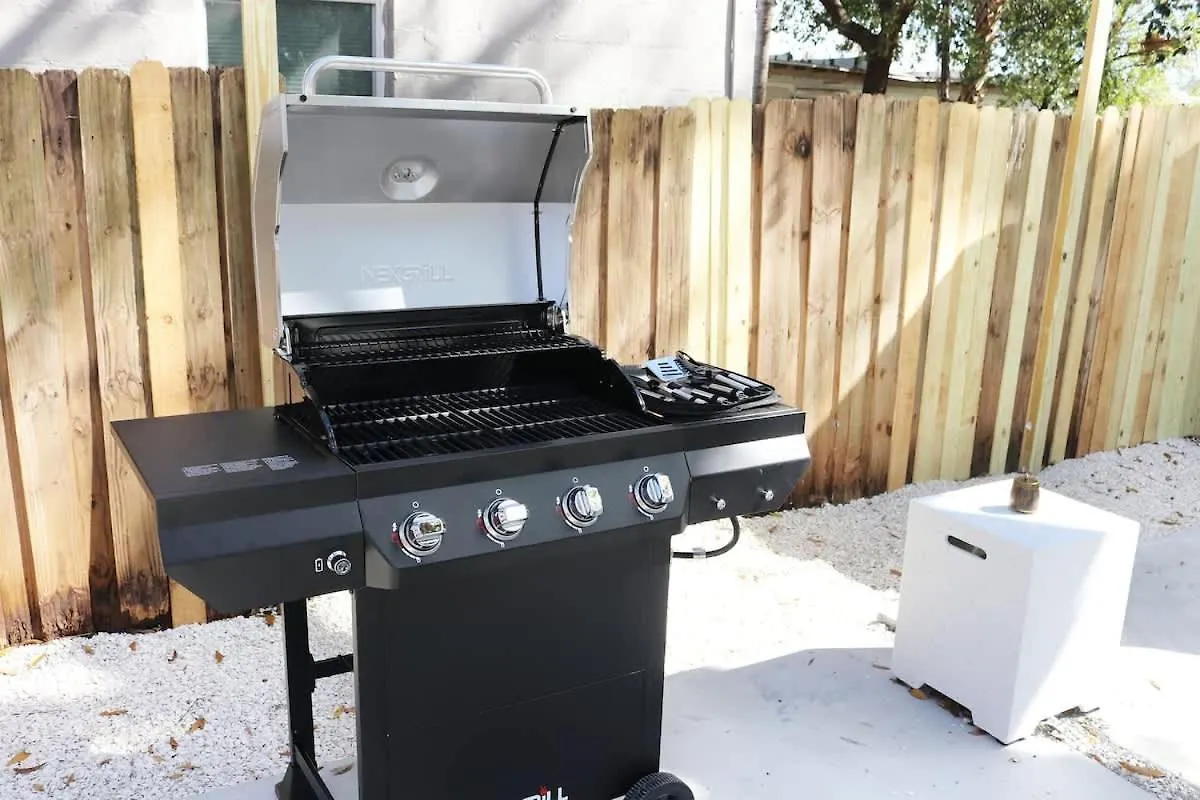 Walkable, Outdoor Oasis, Bbq, Firepit And Bocce Ball Tampa 0*,